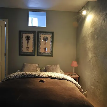 La Tete Ailleurs Guest house Durbuy