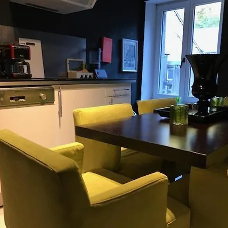 La Tete Ailleurs Guest house *