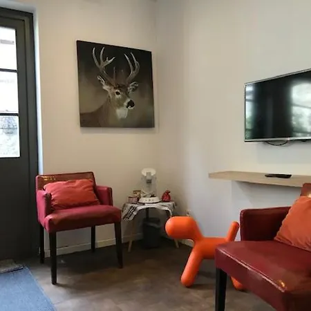 La Tete Ailleurs Guest house Durbuy